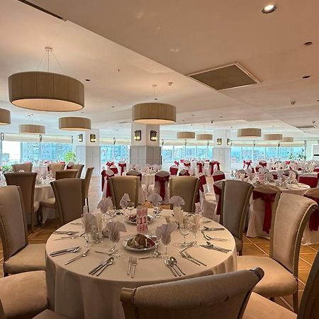 Grand Hotel Victory 악타우 외부 사진