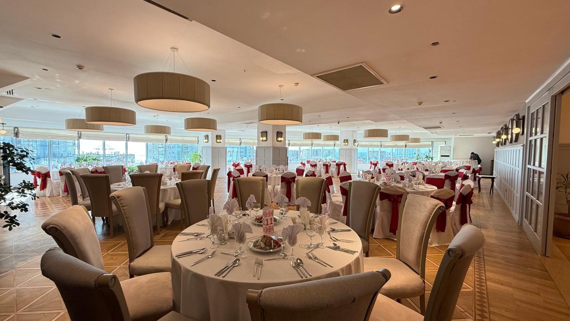 Grand Hotel Victory 악타우 외부 사진