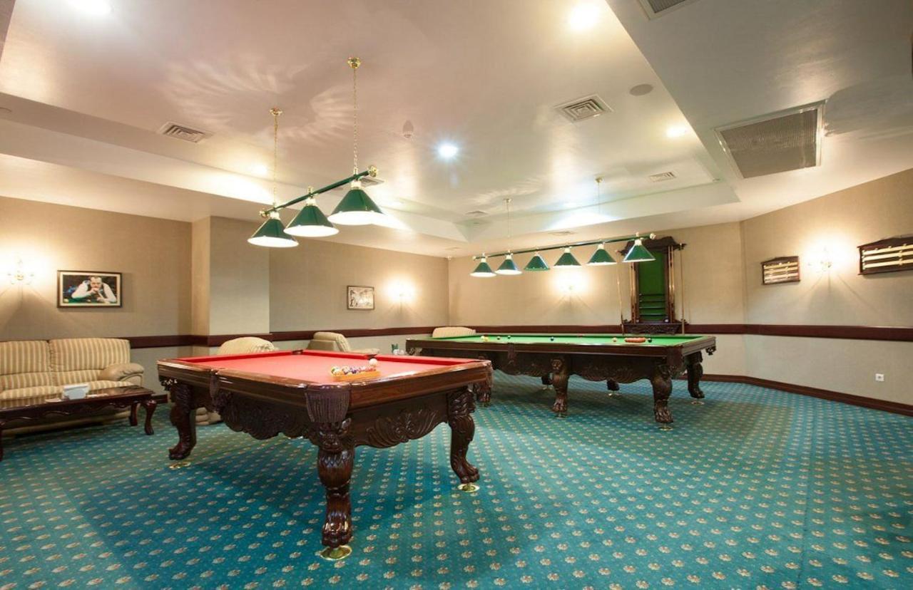 Grand Hotel Victory 악타우 외부 사진 Billiard room